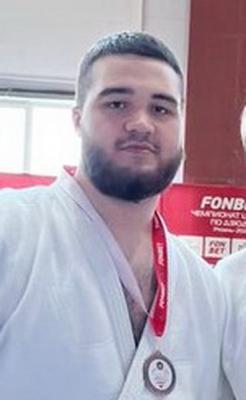 Артур Лешкенов